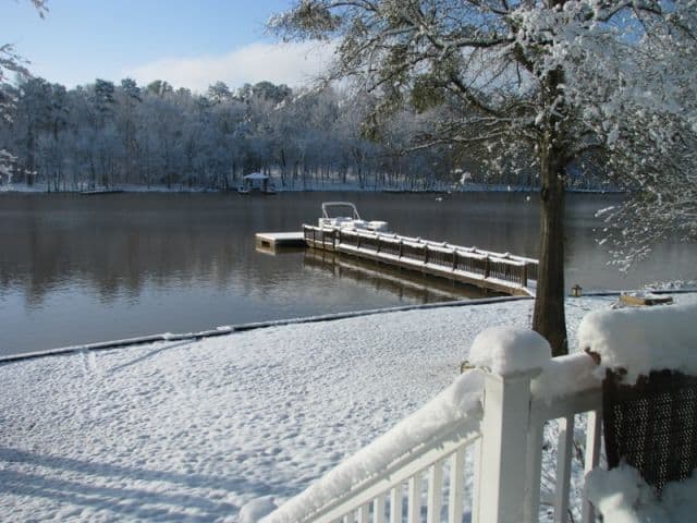 Snow on Lake Greenwood February 2010