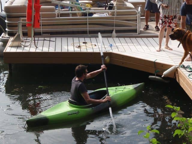 Kayak at Lauderdale Lakes (flickr)