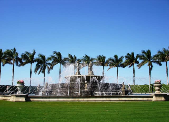Miromar Lakes Fountain