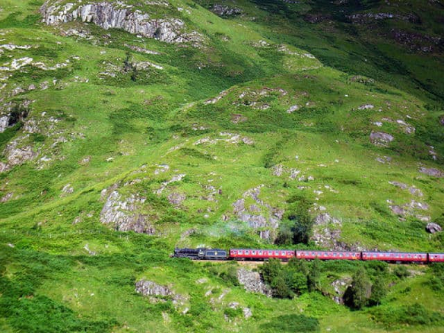 Jacobite Steam Train (Harry Potter's Hogwarts Express)