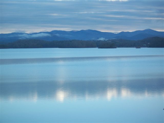 Early Morning on Lake Keowee